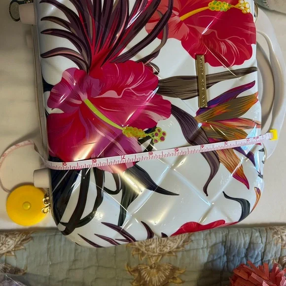 Vibrant Floral Marcy McKenna travel makeup accessory case - Picture 13 of 13